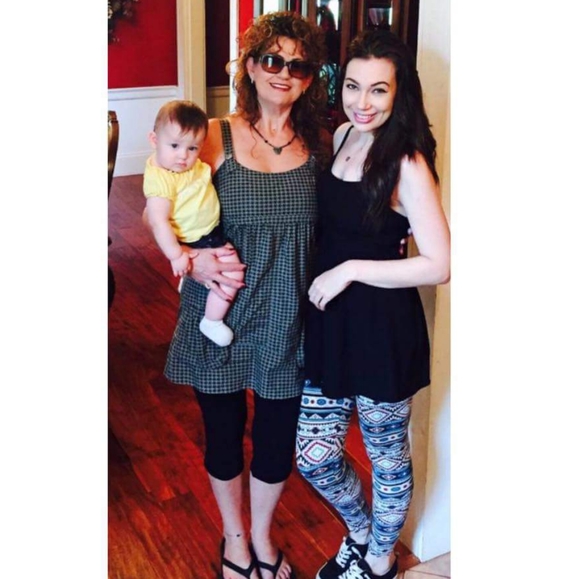 Meet your Posher, Kim - Picture 9 of 12